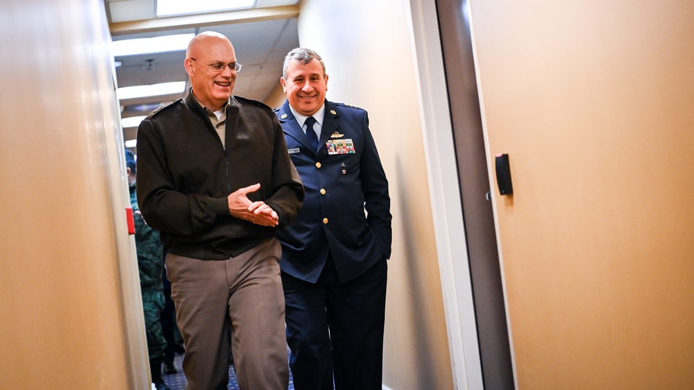 Colombian Military Attache Visits the IADC