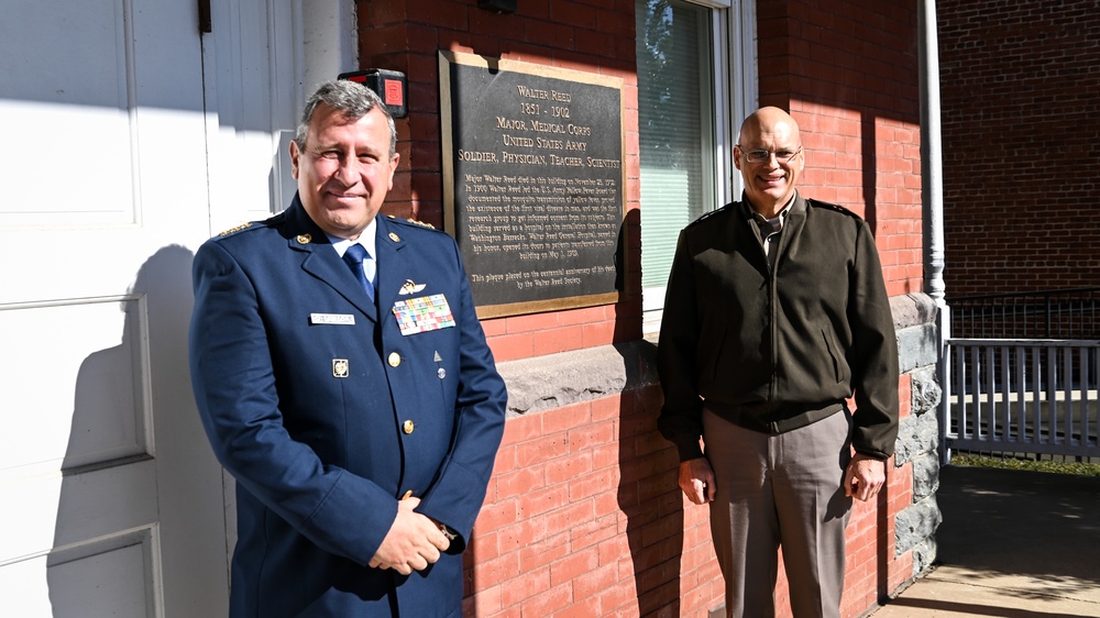 Colombian Military Attache Visits the IADC