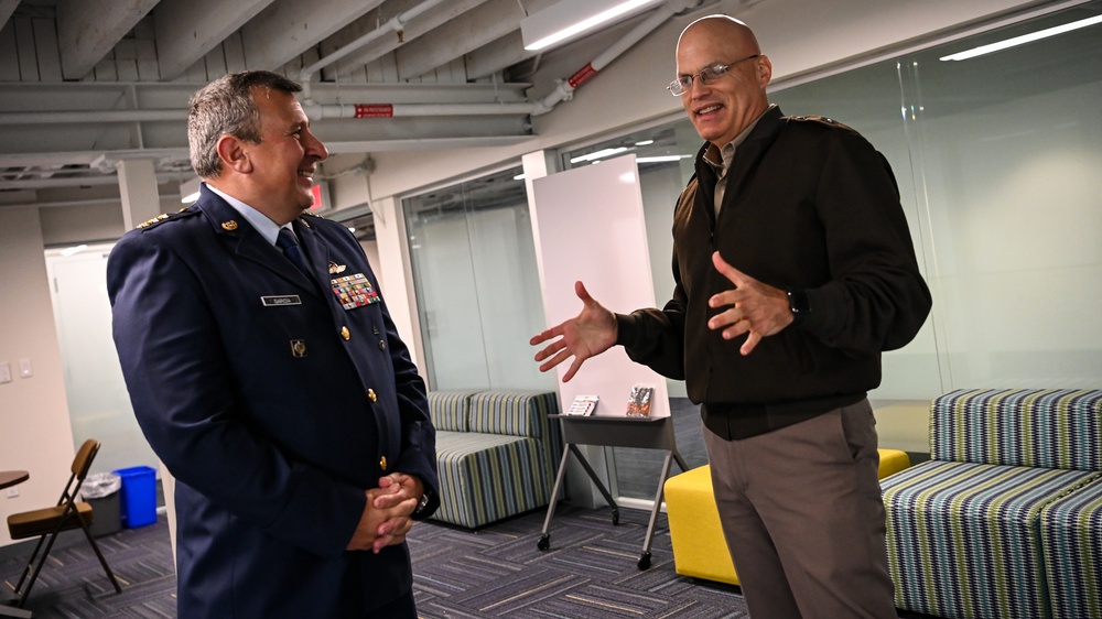 Colombian Military Attache Visits the IADC
