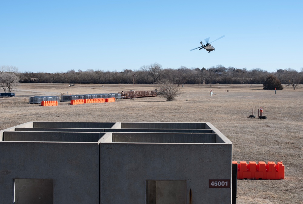 22 SFS conducts helo training with U.S. Army