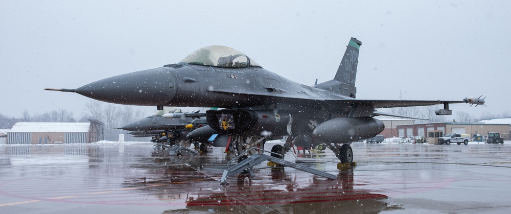 180FW Conducts Mission During Winter Weather