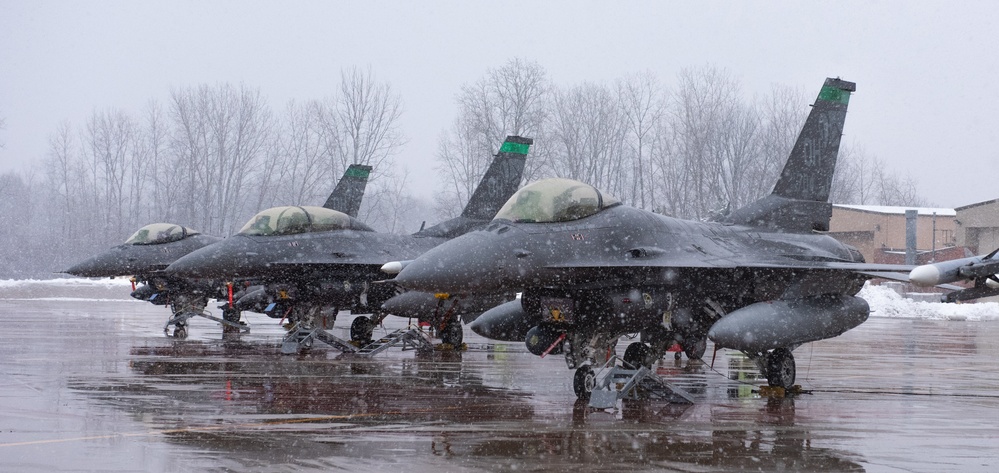 180FW Conducts Mission During Winter Weather