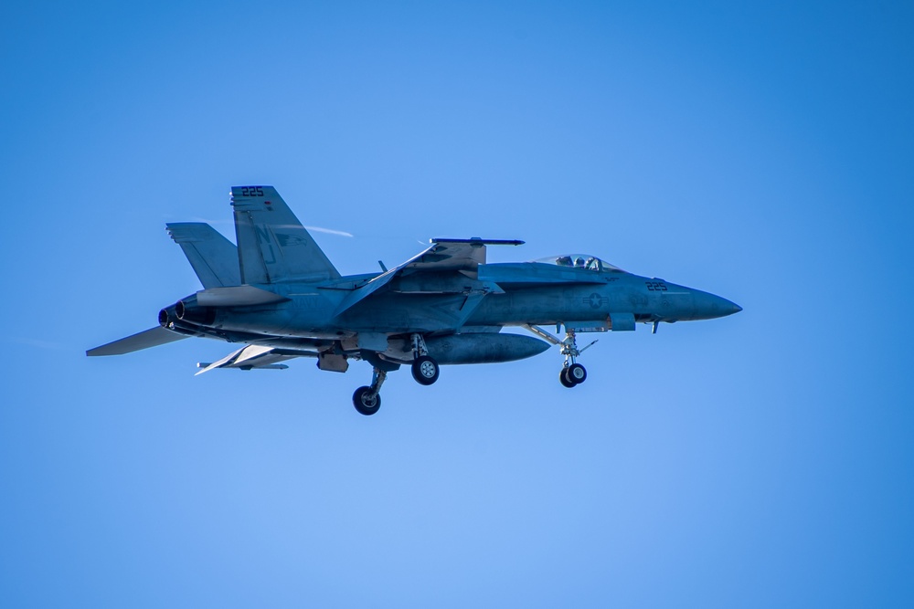 USS Carl Vinson (CVN 70) Sailors Conduct Flight Operations in the Pacific Ocean