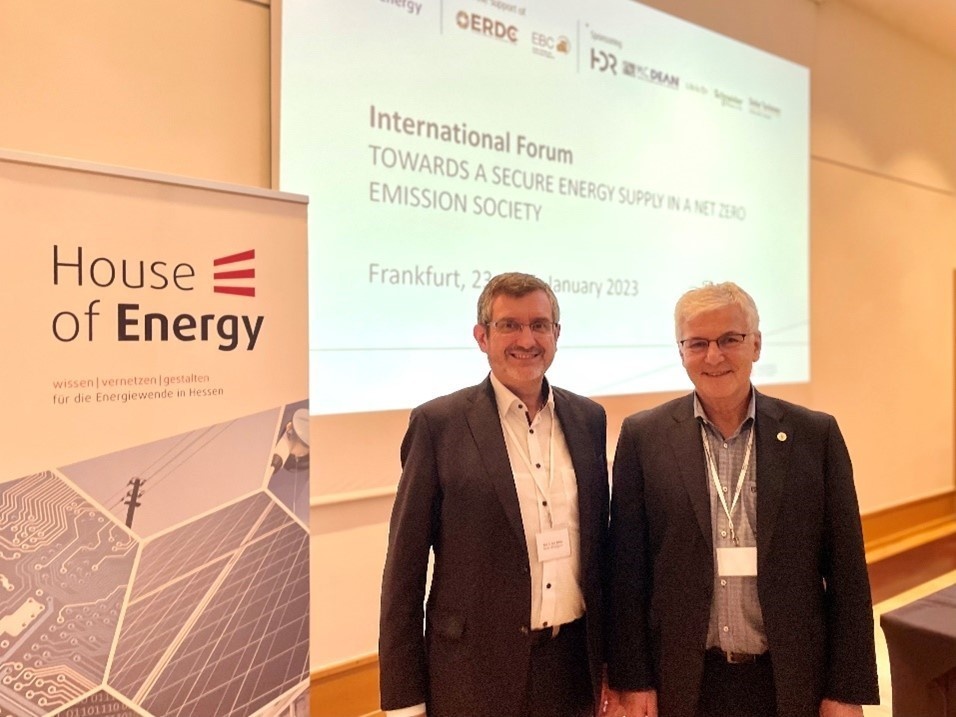 ERDC-CERL organizes international conference held to fight climate change and support energy security