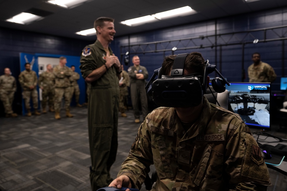 VR enhances maintenance training