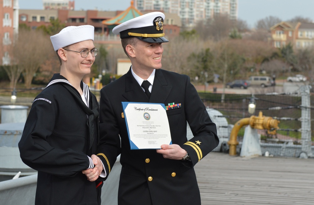 Naval Museum hosts a re-enlistment ceremony