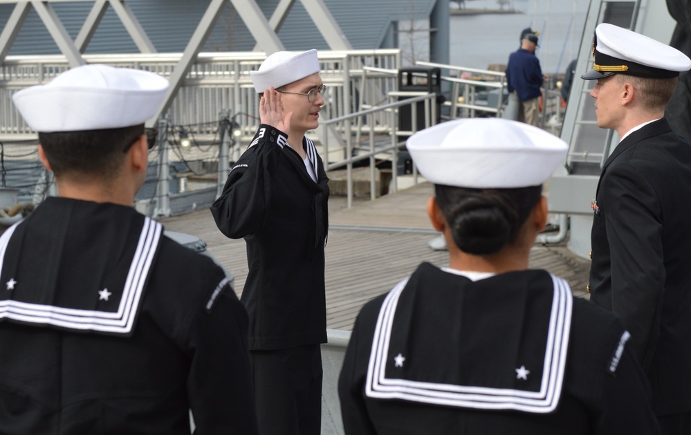 Naval Museum hosts a reenlistment ceremony