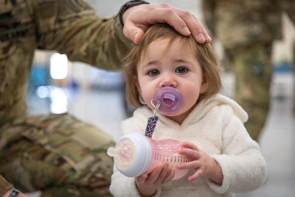 Connecticut Army Aviators Deploy to Support Operation Inherent Resolve