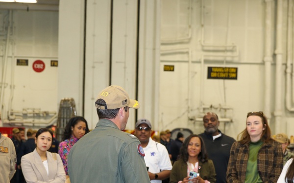 Abraham Lincoln hosts Navy OLA liaisons
