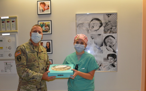 Tripler Army Medical Center presents DAISY AWARD
