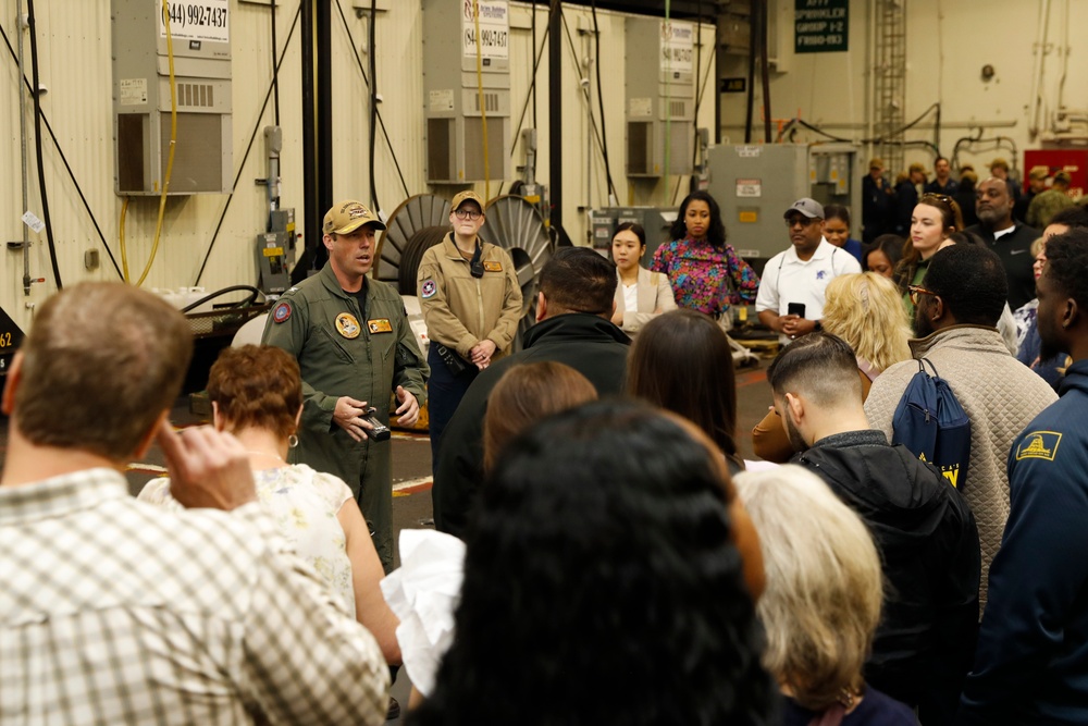 USS Abraham Lincoln hosts OLA Liaisons