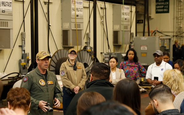 USS Abraham Lincoln hosts OLA Liaisons