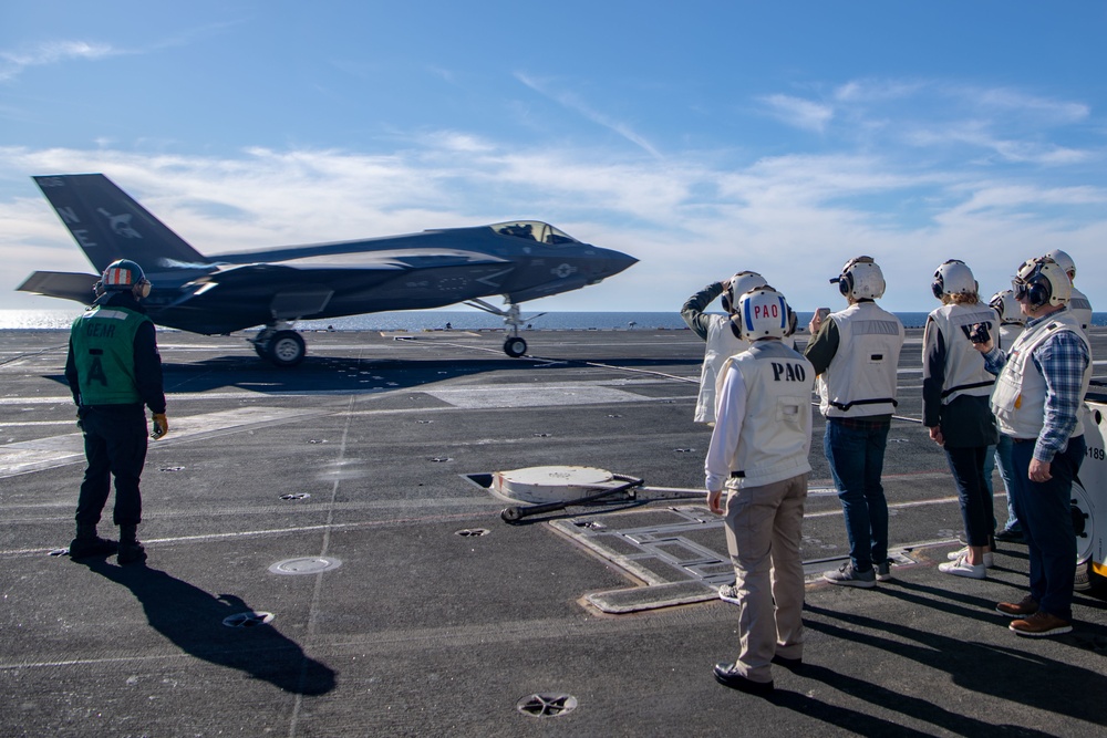 USS Carl Vinson (CVN 70) Hosts Visitors from the Office of Legislative Affairs in the Pacific Ocean