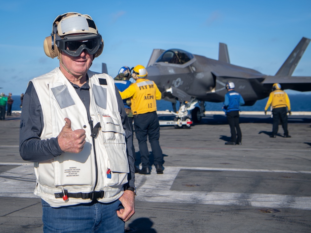 USS Carl Vinson (CVN 70) Sailors Host Dan Quayle in the Pacific Ocean