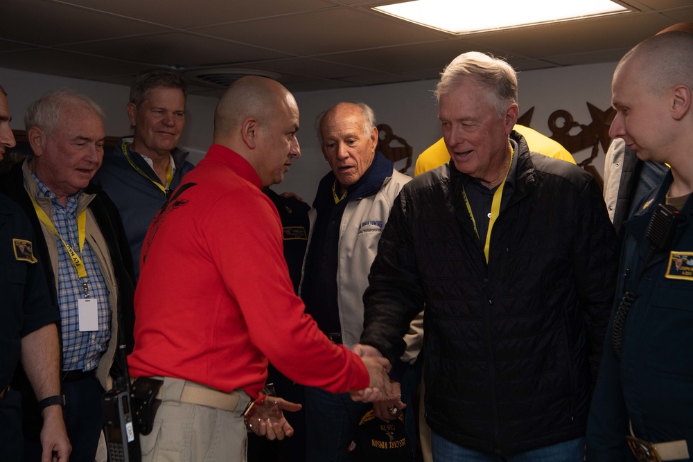 USS Carl Vinson (CVN 70) Sailors Host Dan Quayle in the Pacific Ocean