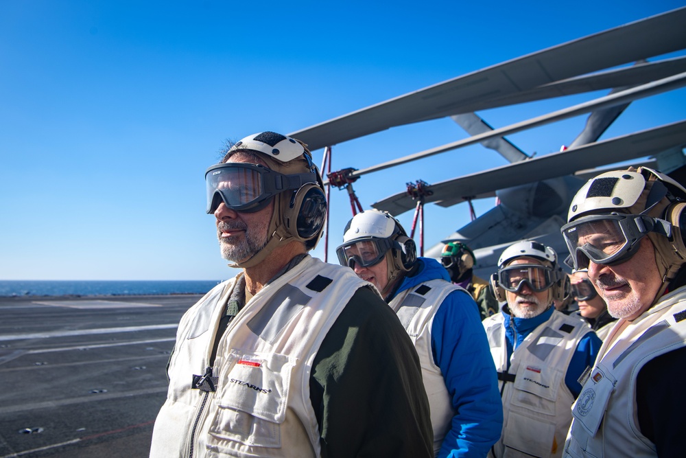 USS Carl Vinson (CVN 70) Hosts Visitors While Underway