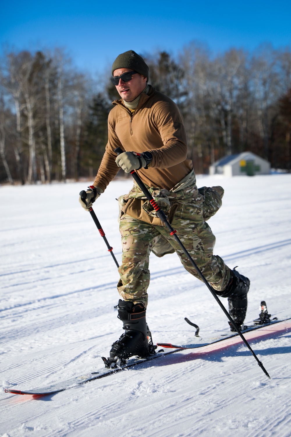 U.S, Navy Explosive Ordnance Disposal Conducts Arctic Mobility Training During Snow Crab Ex