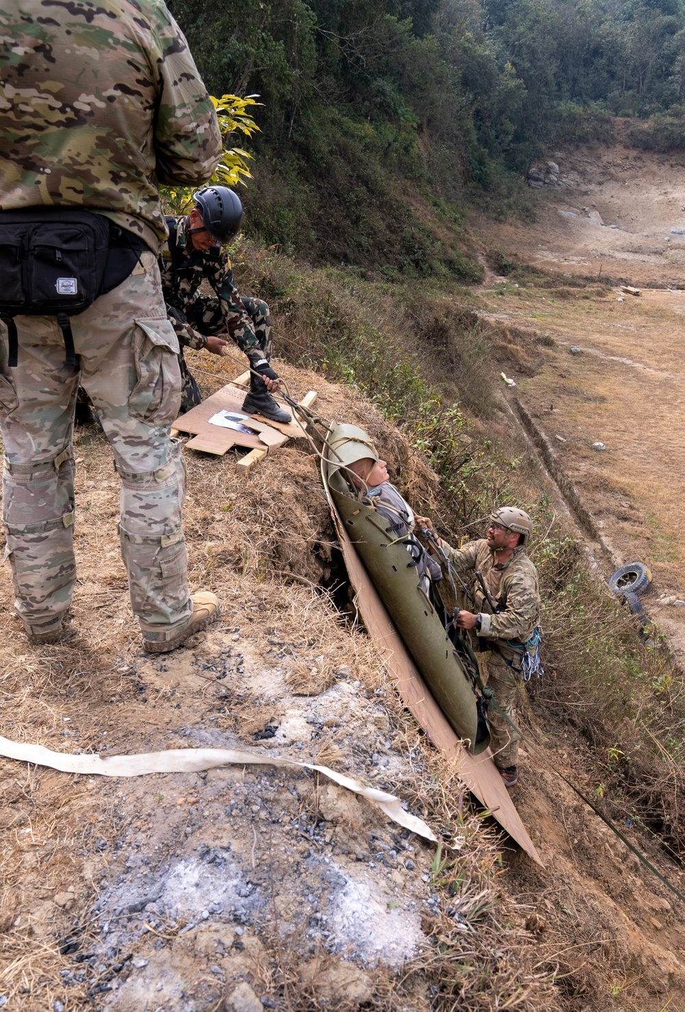 Special Operations conducts High Angle Training with Nepali Rangers