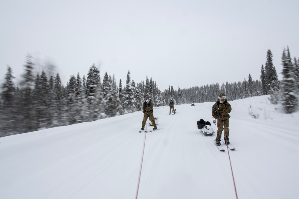 3rd ASOS special warfare Airmen conduct unsupported, sustained cold-weather training during Operation Agipen 2: Part III