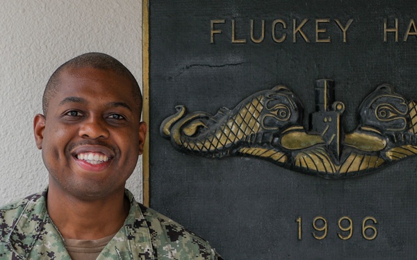 CSG 7 Sailor receives Copernicus Award