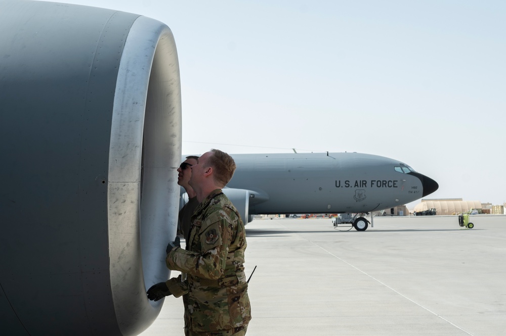 91st EARS Refuels F-15E Strike Eagles