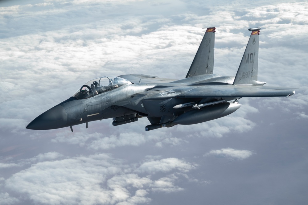 91st EARS Refuels F-15E Strike Eagles