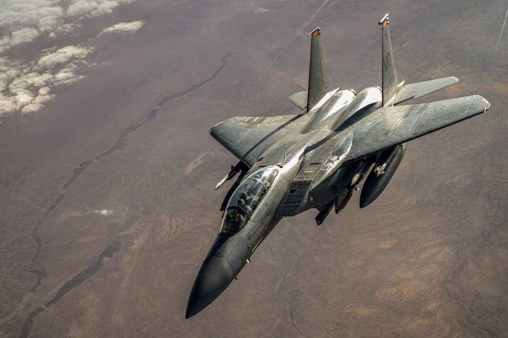 91st EARS Refuels F-15E Strike Eagles