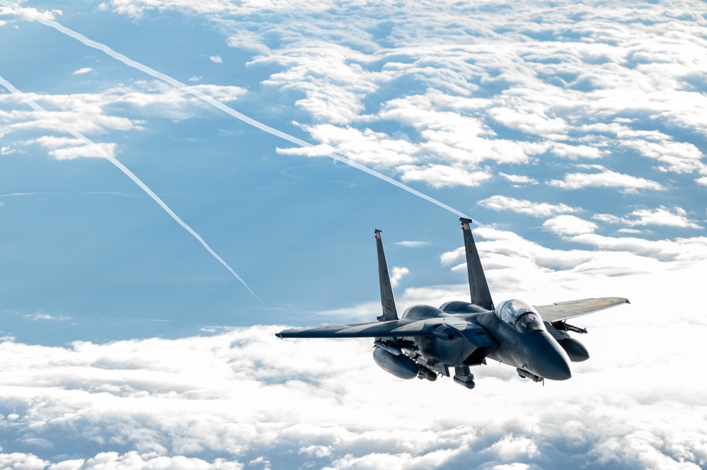 91st EARS Refuels F-15E Strike Eagles