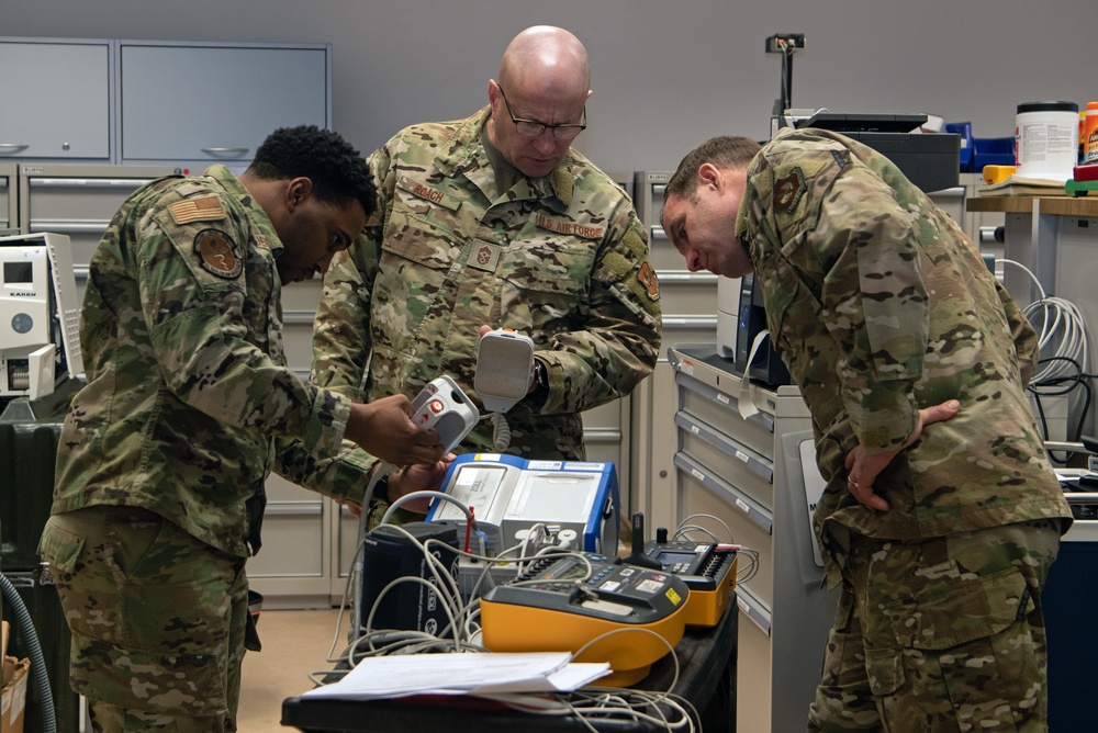 52nd FW command team “rolls up sleeves,” visits MDG