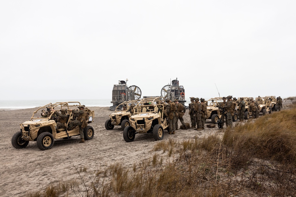 DVIDS - Images - 26th MEU Marines Conduct a Motorized Raid During MEUEX ...