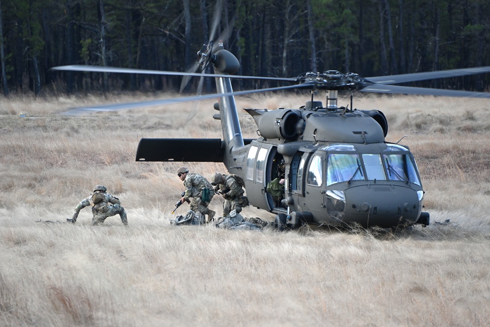 1st Battalion 114th Infantry conducting Air Assault Training on range 61, 10 February 2023.