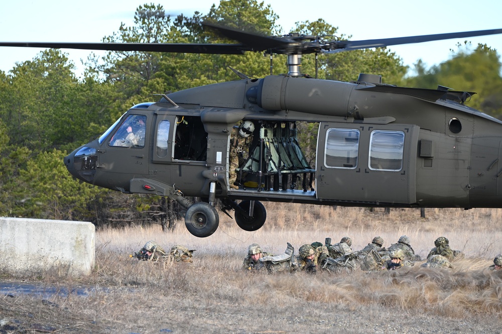 1st Battalion 114th Infantry conducting Air Assault Training on range 61, 10 February 2023.