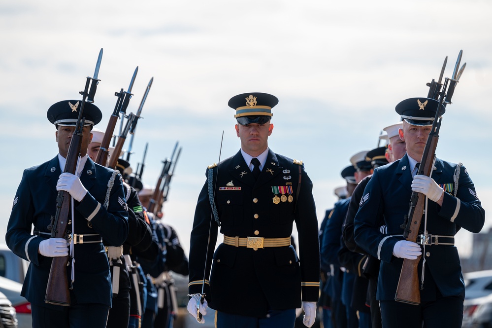 SECDEF Hosts Canadian MoD