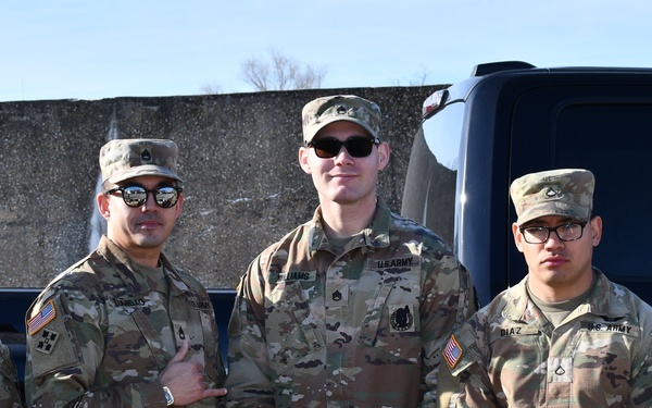 Baltimore Recruiting Company Soldiers stand pose for photo