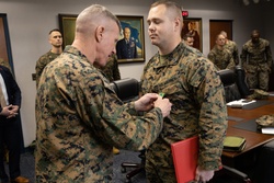 Assistant Commandant of the Marine Corps Gen. Eric M. Smith visits Marines of Alabama [Image 3 of 5]