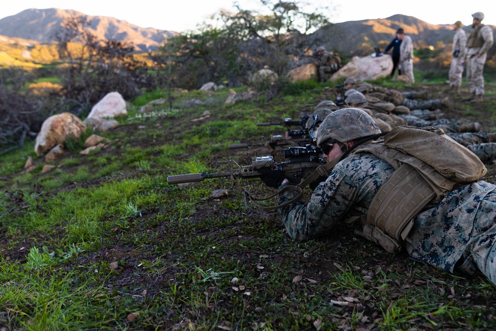 LAR Marines compete in 1st MARDIV squad competition