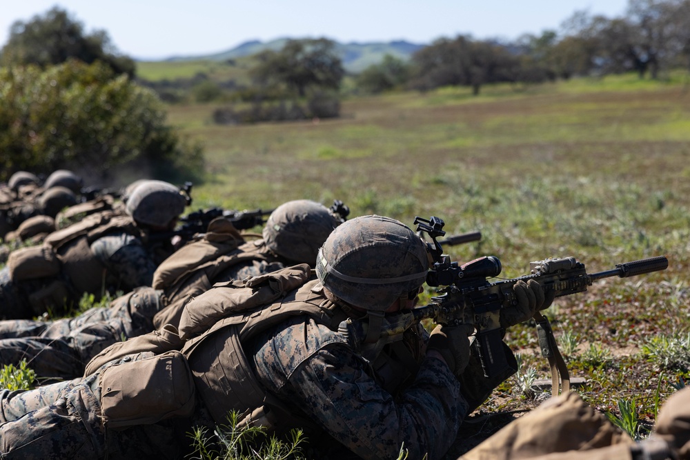 LAR Marines compete in 1st MARDIV squad competition
