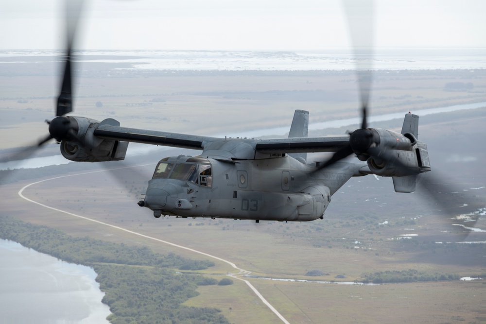 U.S. Marines and Airmen conduct Alternate Insertion &amp; Extraction exercises