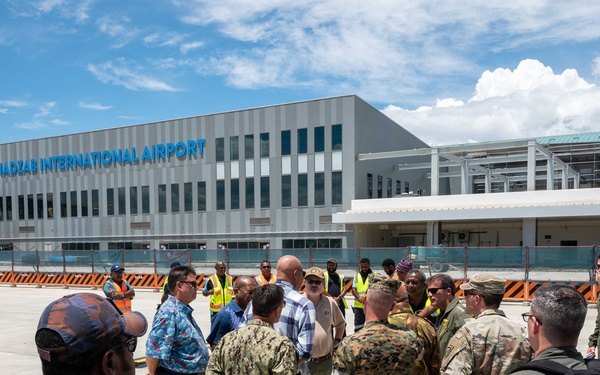 CDRUSINDOPACOM travels to Papua New Guinea