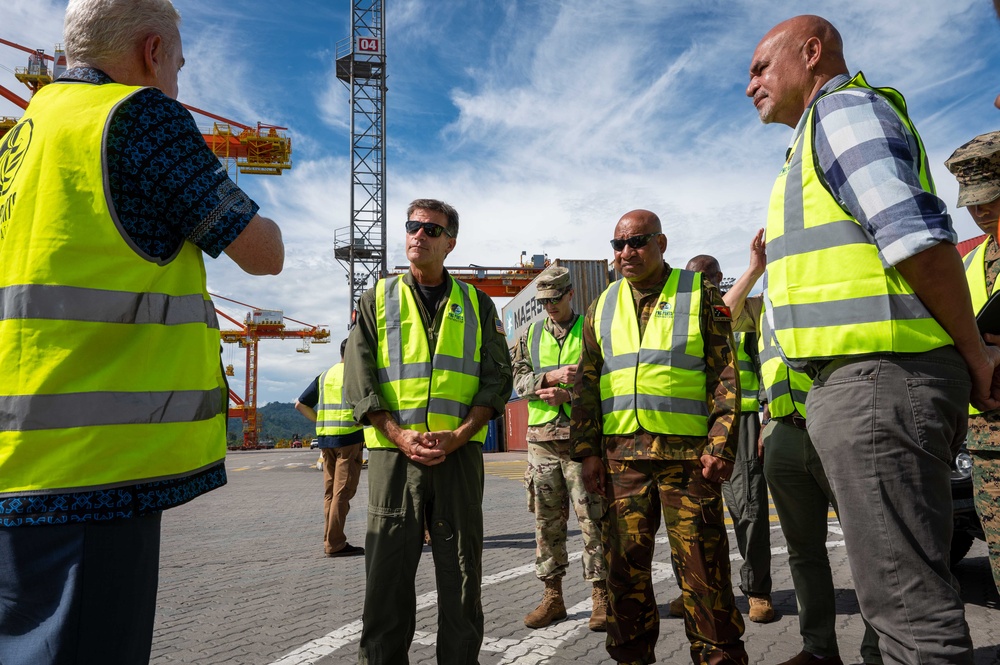 CDRUSINDOPACOM travels to Papua New Guinea