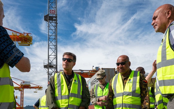 CDRUSINDOPACOM travels to Papua New Guinea