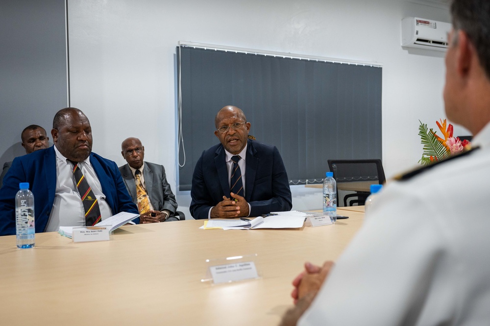CDRUSINDOPACOM travels to Papua New Guinea