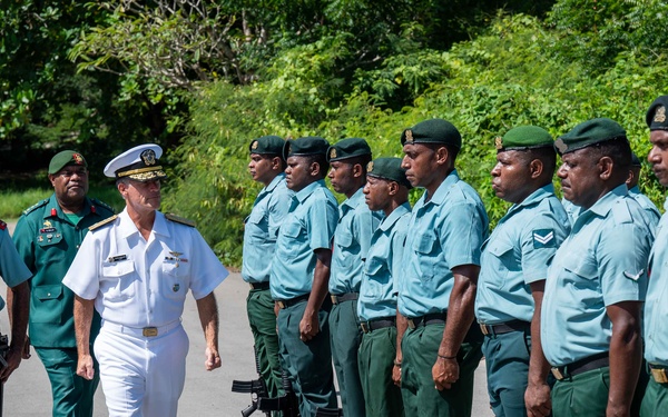 CDRUSINDOPACOM travels to Papua New Guinea