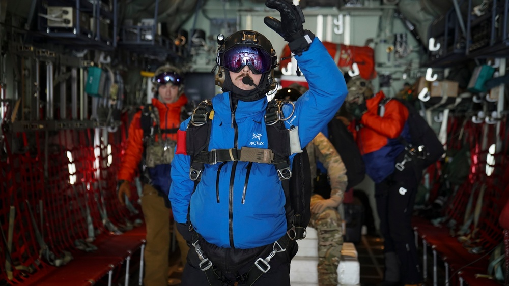 176th extends Arctic reach with jump, hoist and aerial refuel training