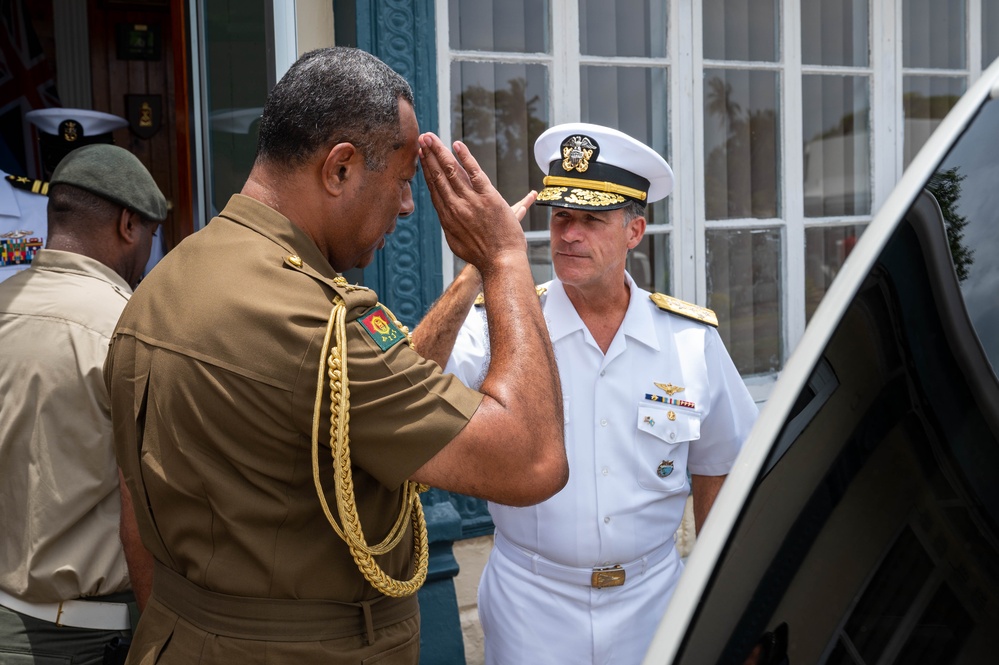CDRUSINDOPACOM travels to Fiji