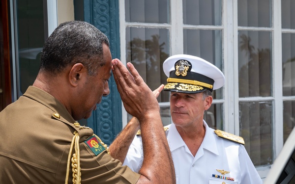 CDRUSINDOPACOM travels to Fiji