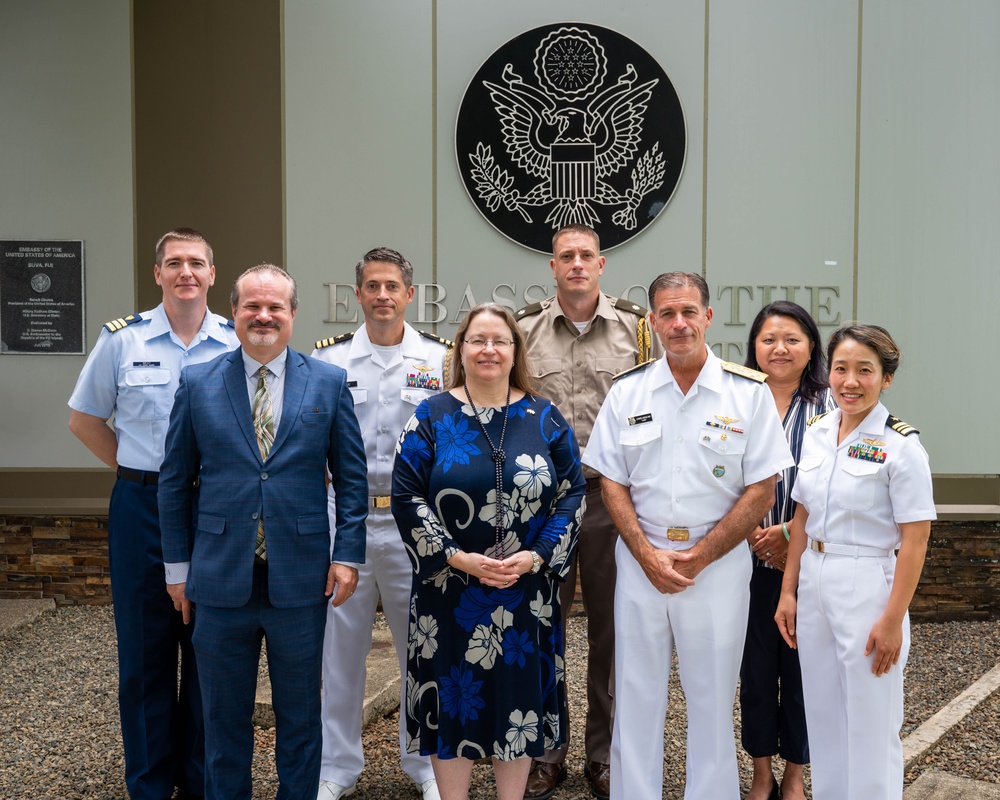 CDRUSINDOPACOM travels to Fiji