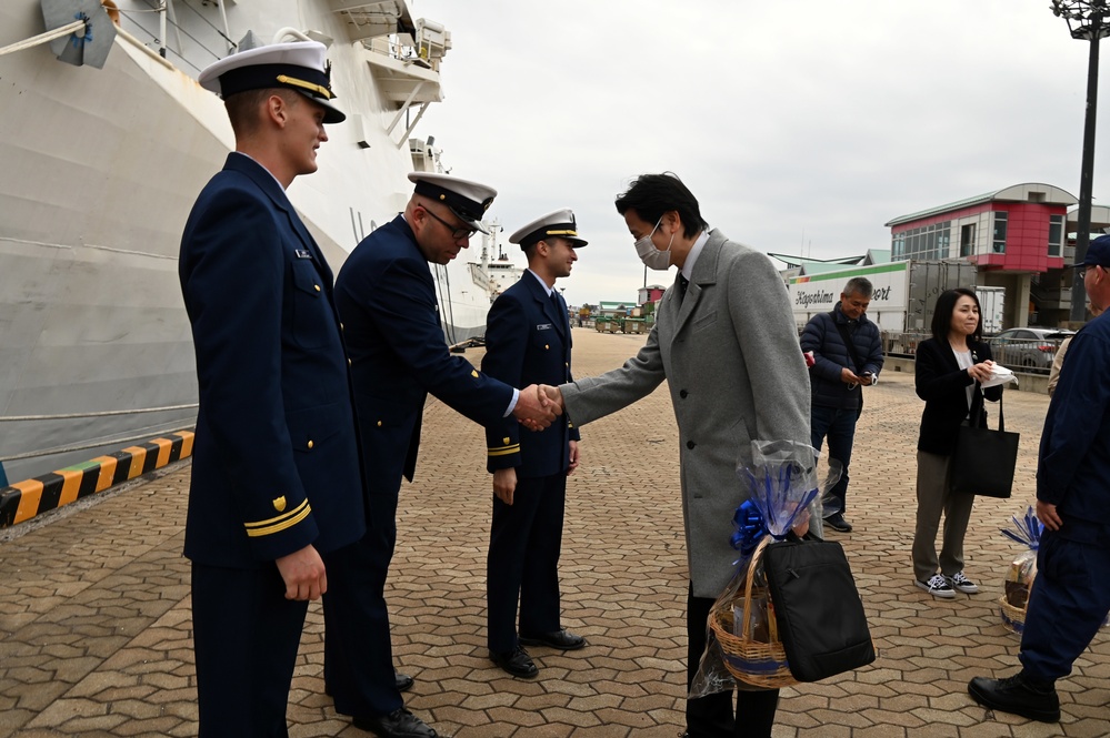 U.S. Coast Guard Cutter Kimball hosts local media, community leaders while in Kagoshima, Japan