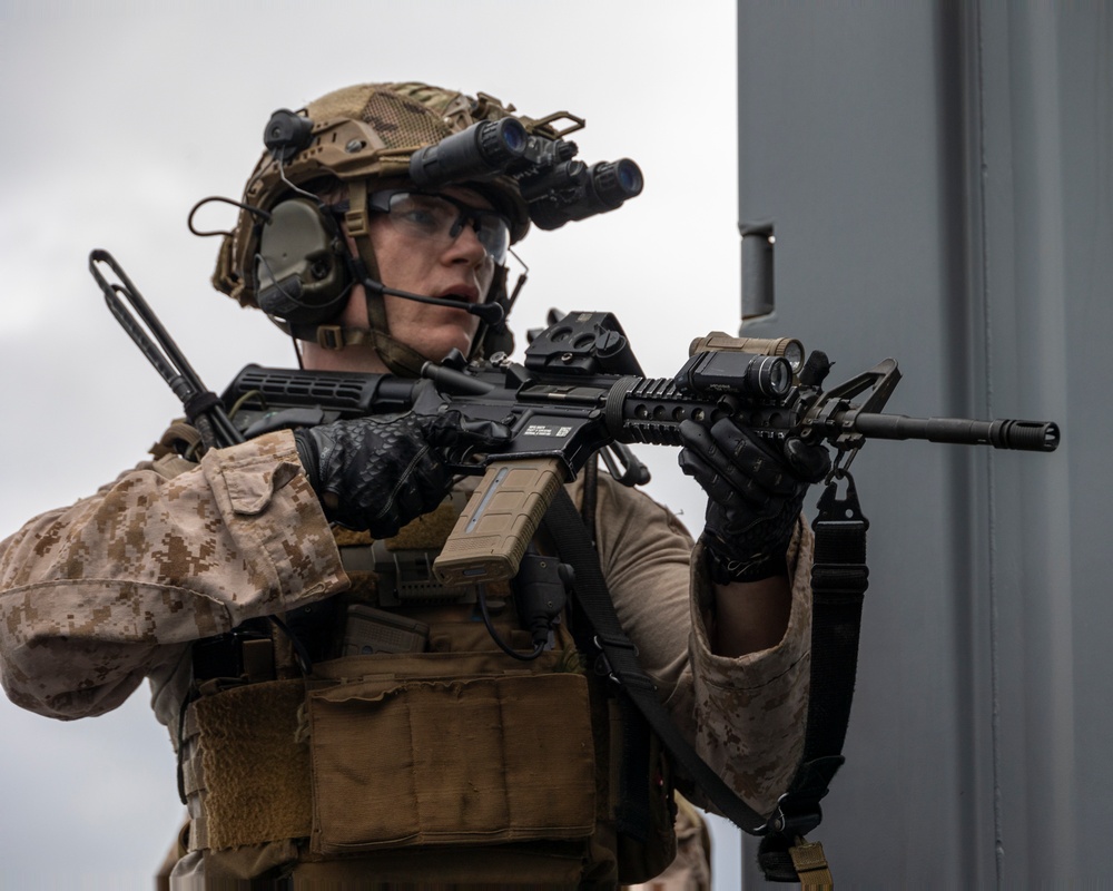 DVIDS - Images - 31st MEU conducts VBSS aboard the USS Miguel Keith ...