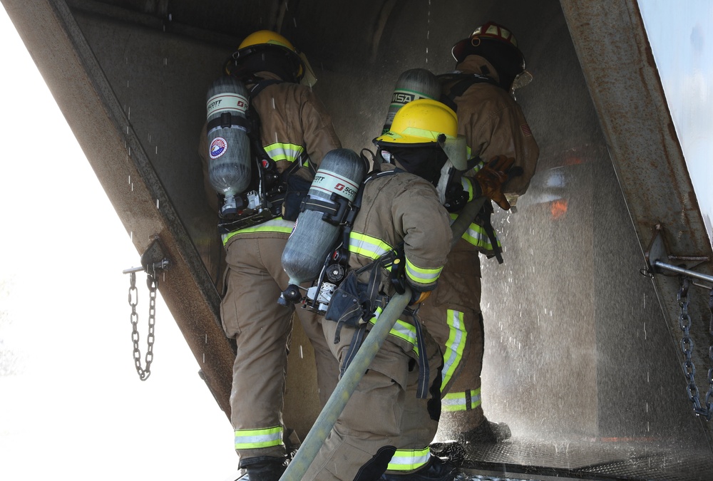 Hawaii Army National Guard, Air Force Reserve and Marine Corps Firefighters Joint Training Exercise